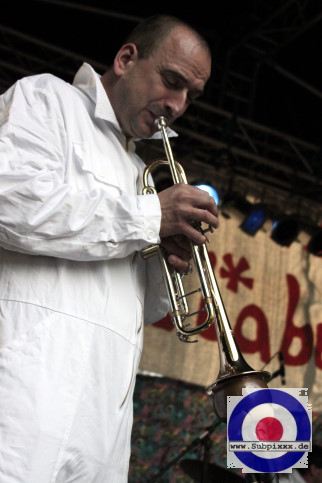 Arbeitskreis Moderne Instrumentalmusik (D) Borwerk-s Labore Festival, Hauptmannsgruen 25. Juli 2009 (14).JPG